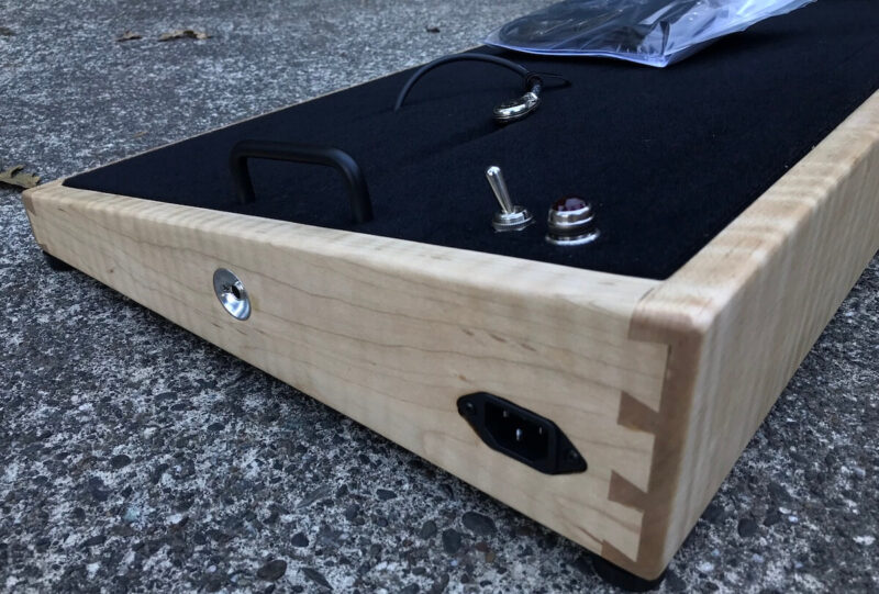 Do It Yourself Flame Maple Pedalboard Kit 2