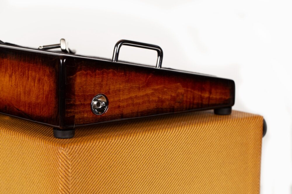 Sun Burst Pedalboard Combo with Tweed Hard Case - Image 8