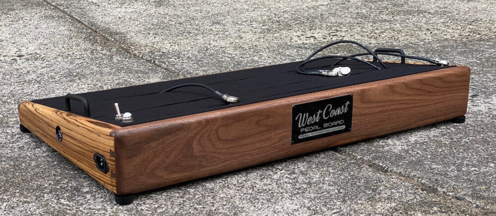 2 Tone Walnut/Zebra Pedalboard w/Gig Bag 6