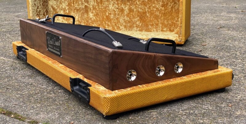 Vintage Classic Walnut + Relic'd Lacquered Tweed Case 1