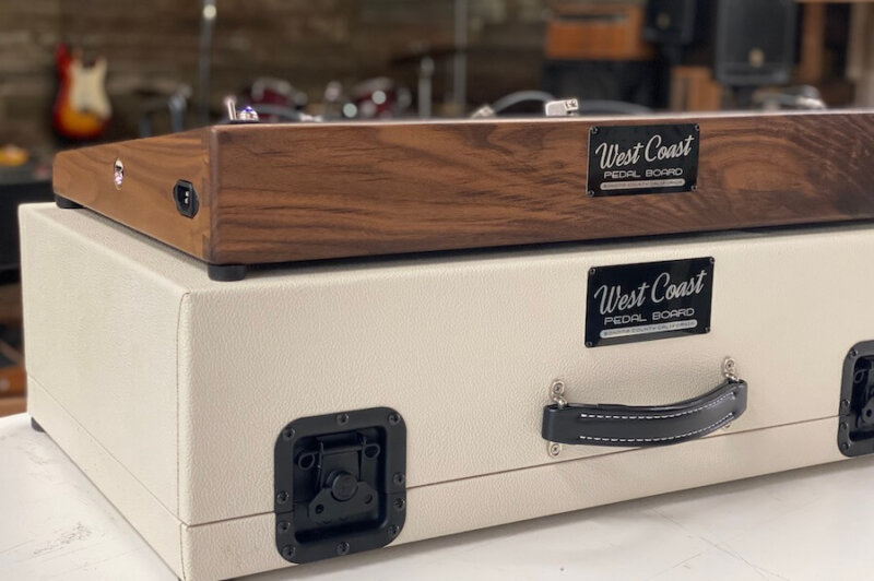 Walnut + Custom Vintage Cream Hard Case 1