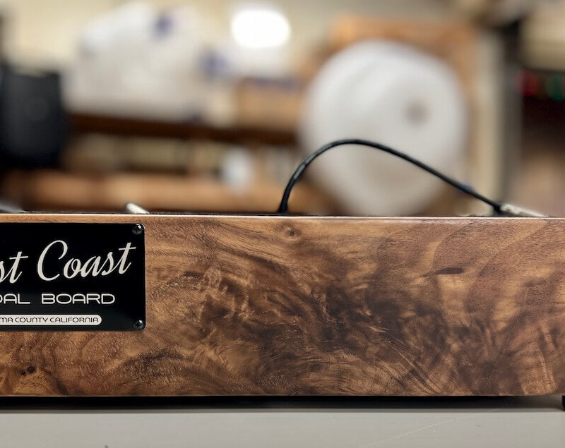 Custom Walnut Pedal Board