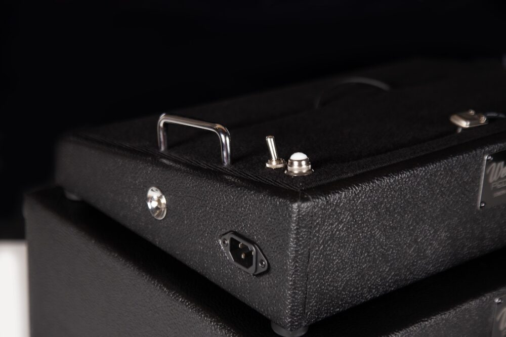 Blackened Pedalboard and Case Set - Image 4