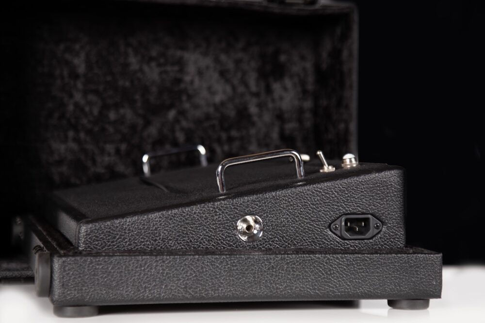 Blackened Pedalboard and Case Set - Image 3