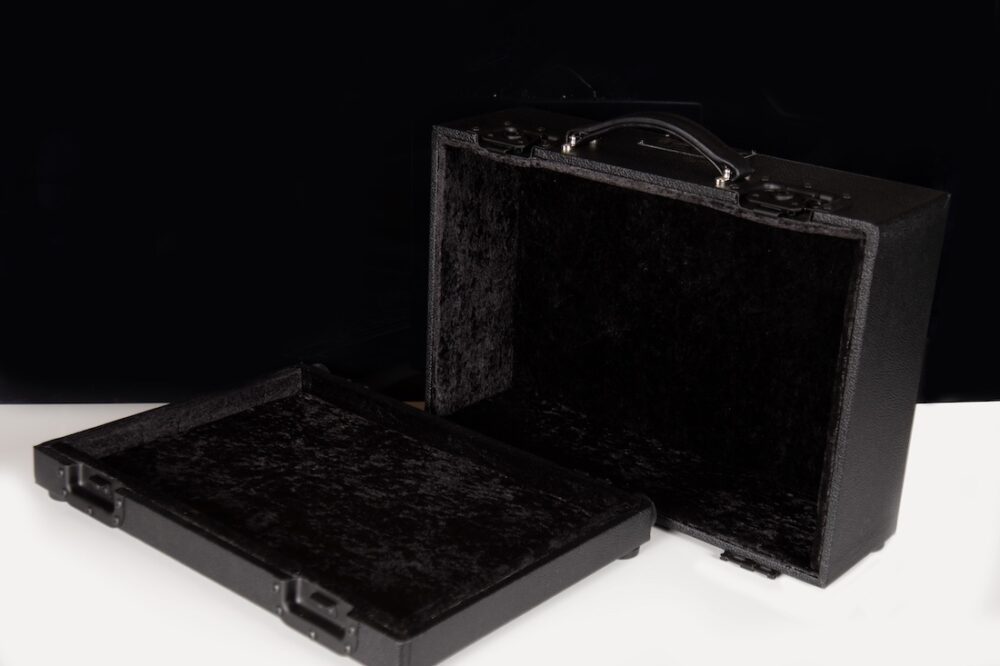 Blackened Pedalboard and Case Set - Image 2