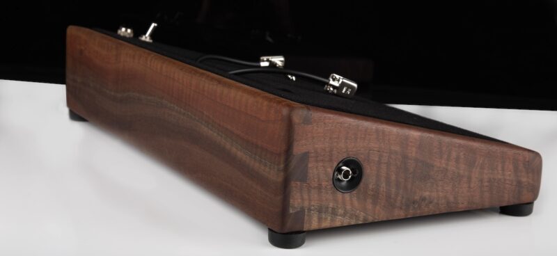LIMITED Curly Figurescape Walnut Pedalboard - 18X9.5 - Ready to Ship 3