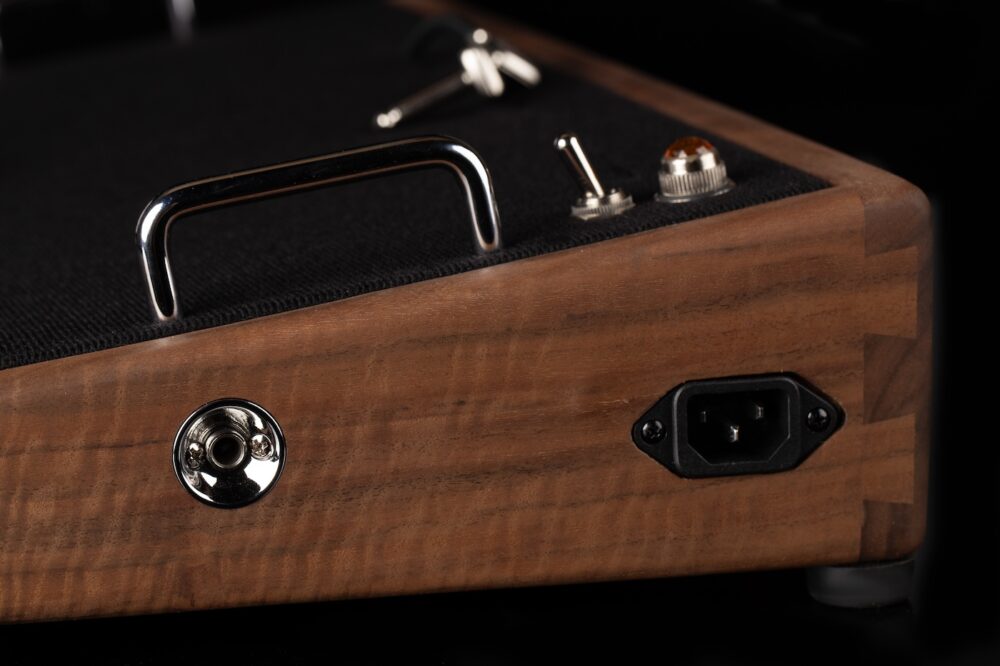 LIMITED Curly Walnut Pedalboard - 24X13 - Ready to Ship 9