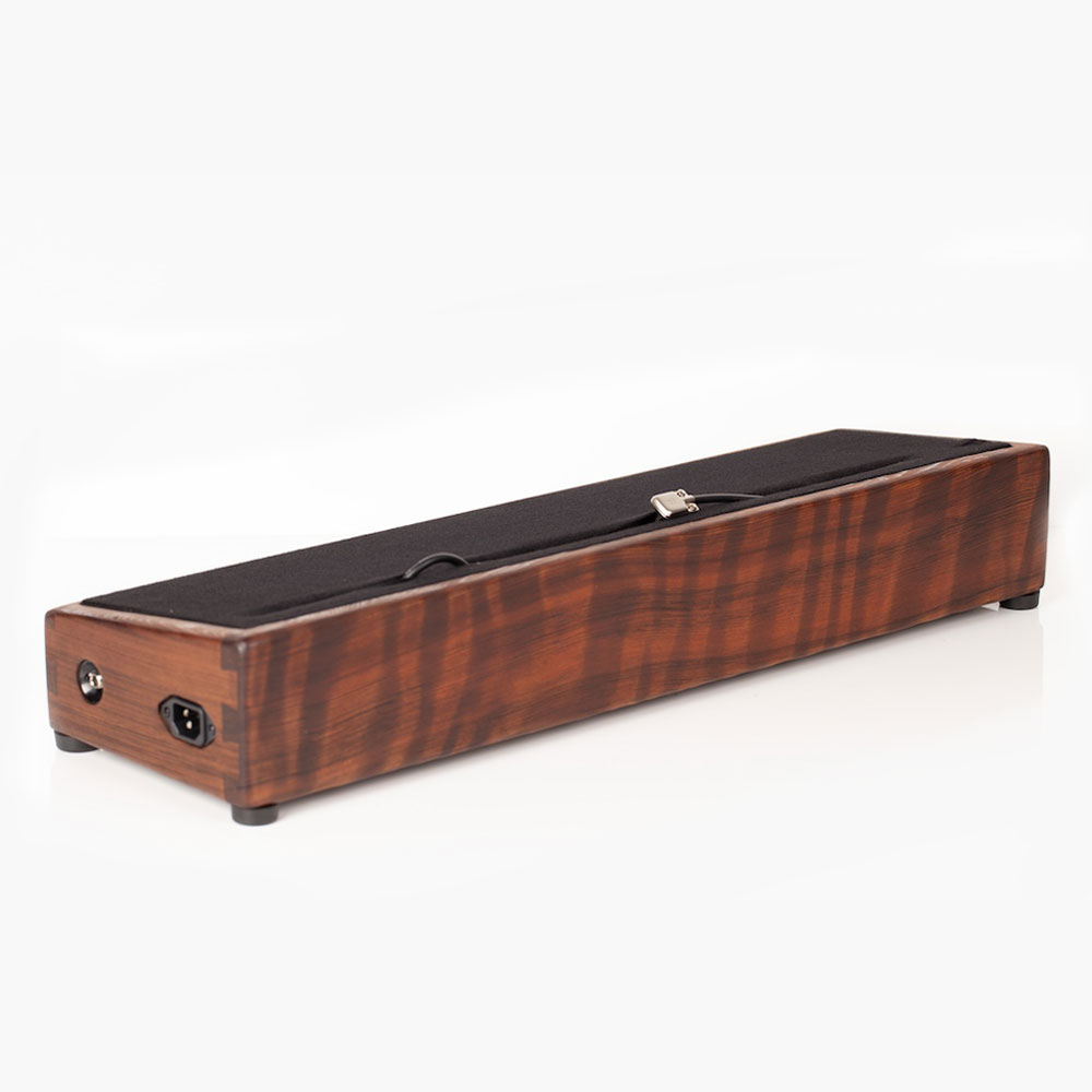 Curly Redwood Pedalboard