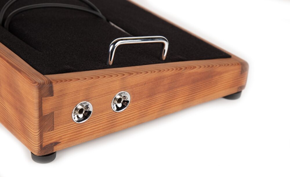 LIMITED Curly Redwood Mini Pedalboard - 18X12 - Ready to Ship 3