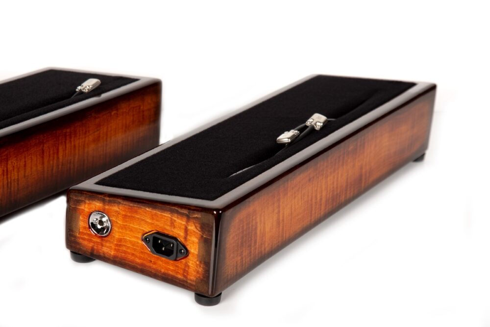 21X7 Tobacco Burst Icon Series Pedalboard - Ready to Ship - Image 6