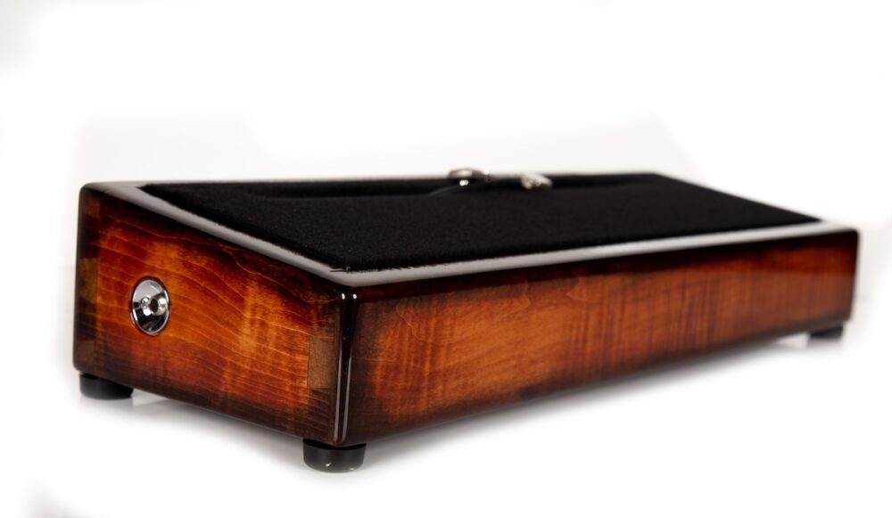 21X7 Tobacco Burst Icon Series Pedalboard - Ready to Ship - Image 5