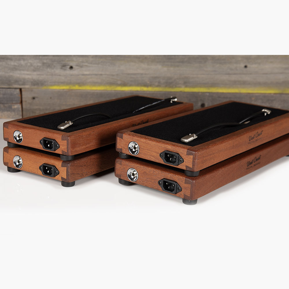Mahogany Flat Pedalboards