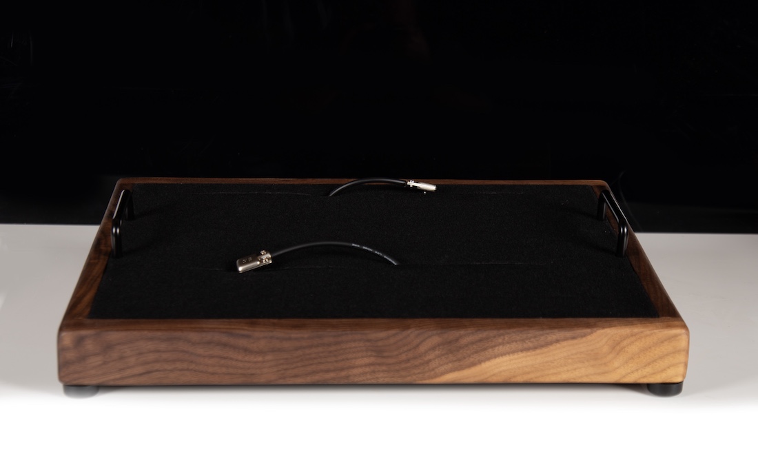 18X12 Walnut Pedalboard 3 18X12 Walnut Pedalboard - Image 3
