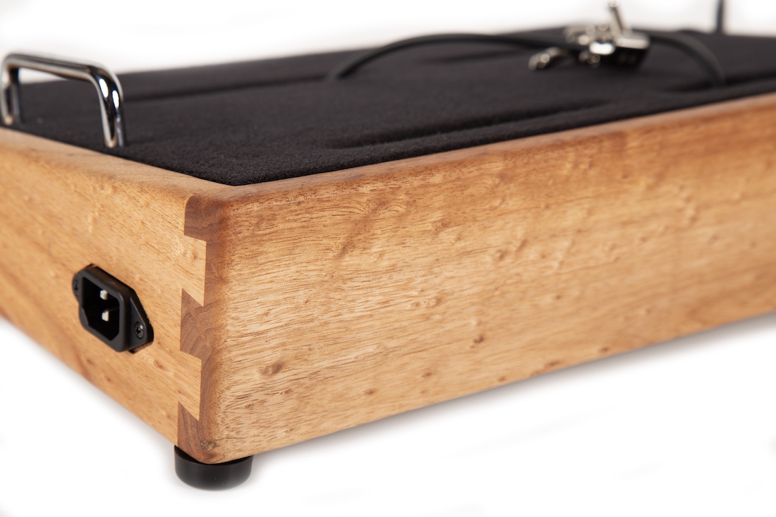 ***LIMITED DIY KIT*** Birdseye Acasia Pedalboard Complete Builder Kit 18X12 3 ***LIMITED DIY KIT*** Birdseye Acasia Pedalboard Complete Builder Kit 18X12 - Image 3