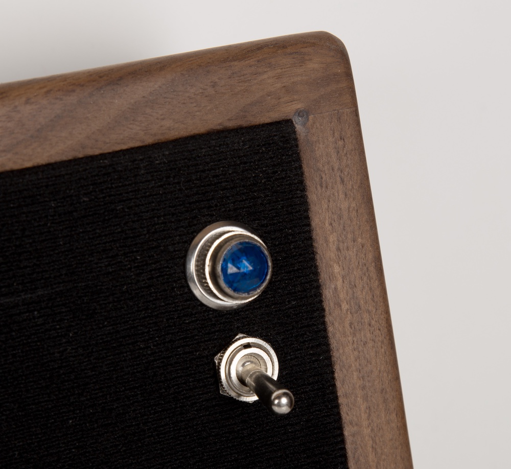34X16 ***B-STOCK*** Walnut Pedalboard - Ready to Ship 7 34X16 ***B-STOCK*** Walnut Pedalboard - Ready to Ship - Image 7