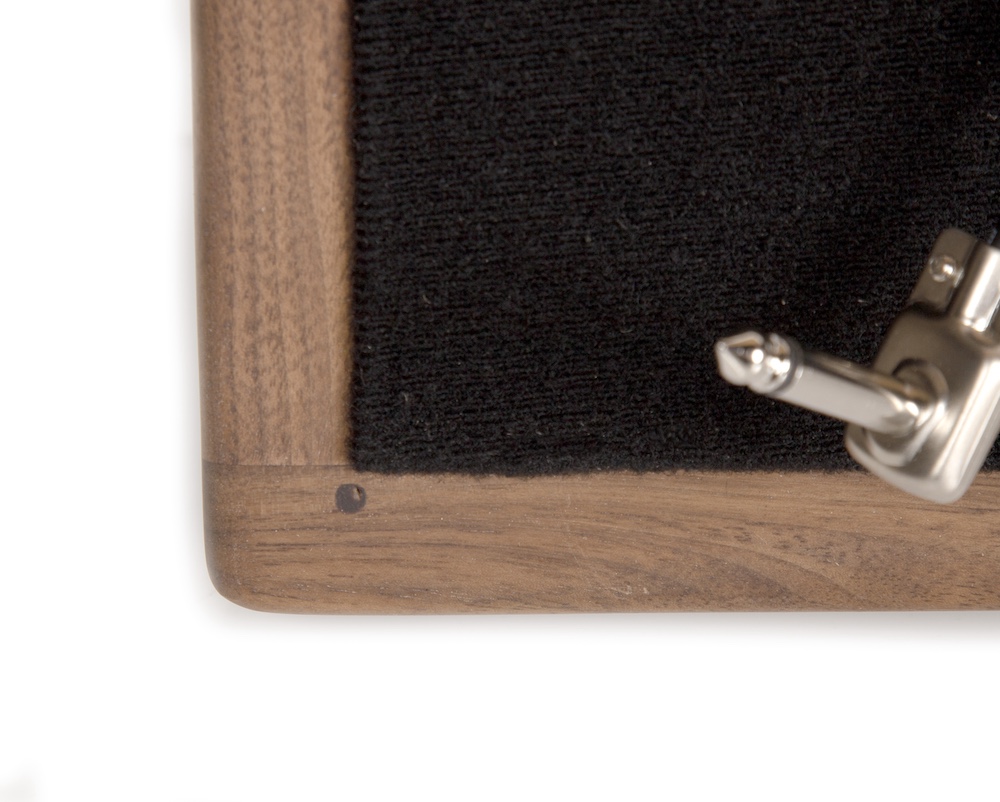 34X16 ***B-STOCK*** Walnut Pedalboard - Ready to Ship 9 34X16 ***B-STOCK*** Walnut Pedalboard - Ready to Ship - Image 9